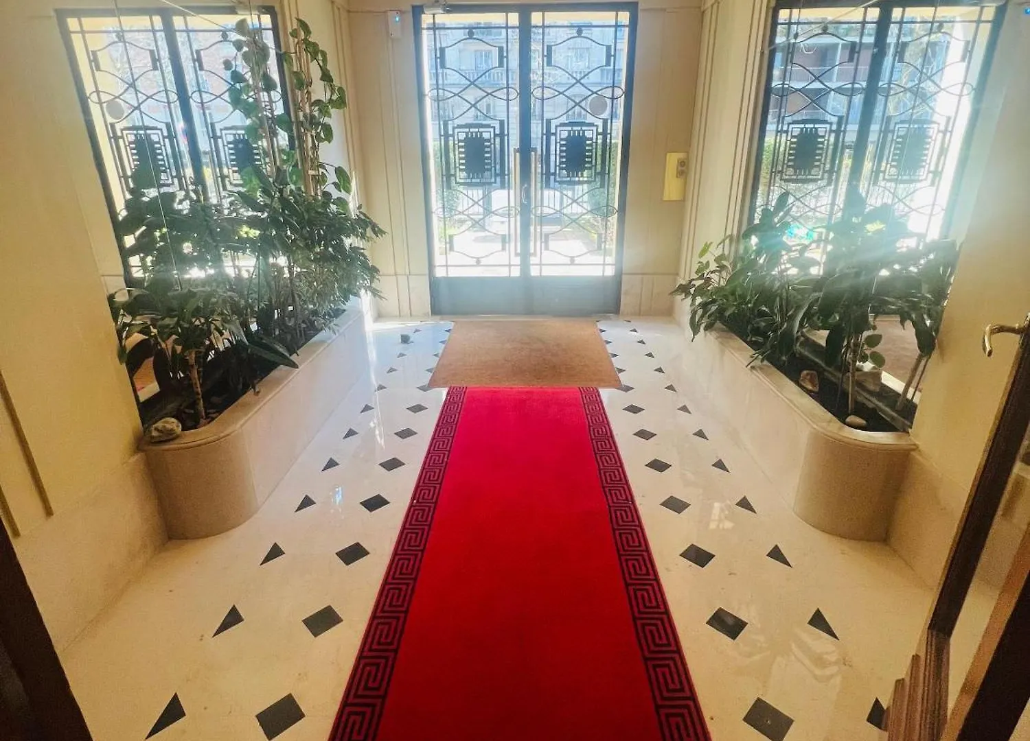 Studio Auteuil Suchet Paris France