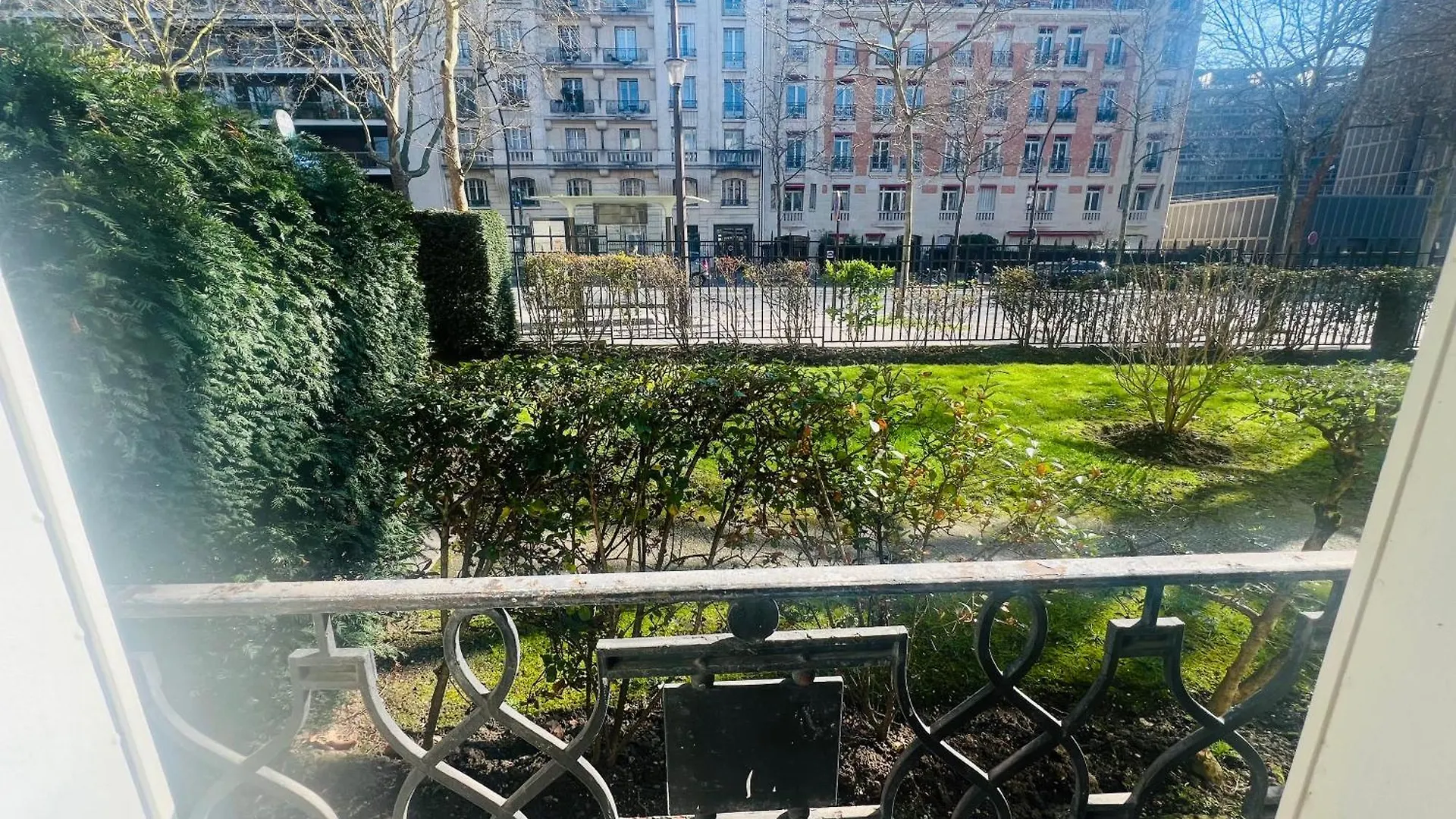 Studio Auteuil Suchet Paris Apartment