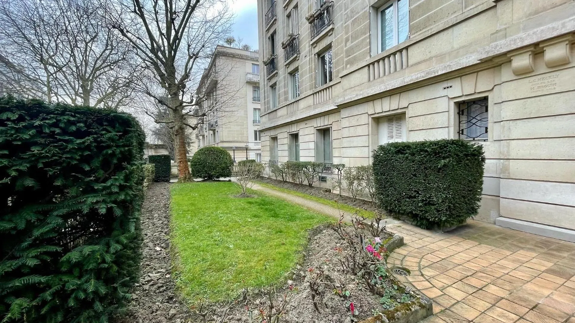 Studio Auteuil Suchet Paris France